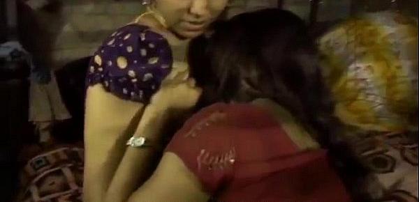  Bengali Lesbian Aunty Having Sex (বাংলা লেসবিয়ান বউদি)